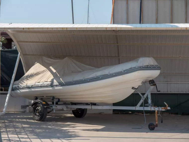 Entreposer son bateau dans un hangar tout l'hiver, Porto-Vecchio, POLI MARINE