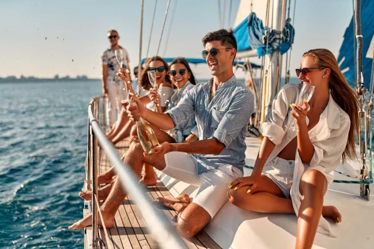 Location de bateau pour embarcation de plaisance à la journée, Porto-Vecchio, POLI MARINE